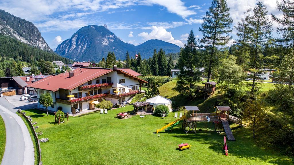 Ferienhaus Kirchplatzl Leutasch Esterno foto