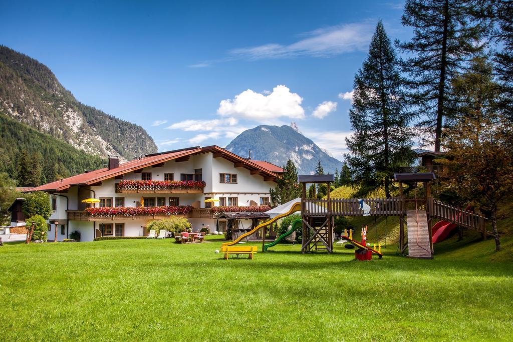 Ferienhaus Kirchplatzl Leutasch Esterno foto