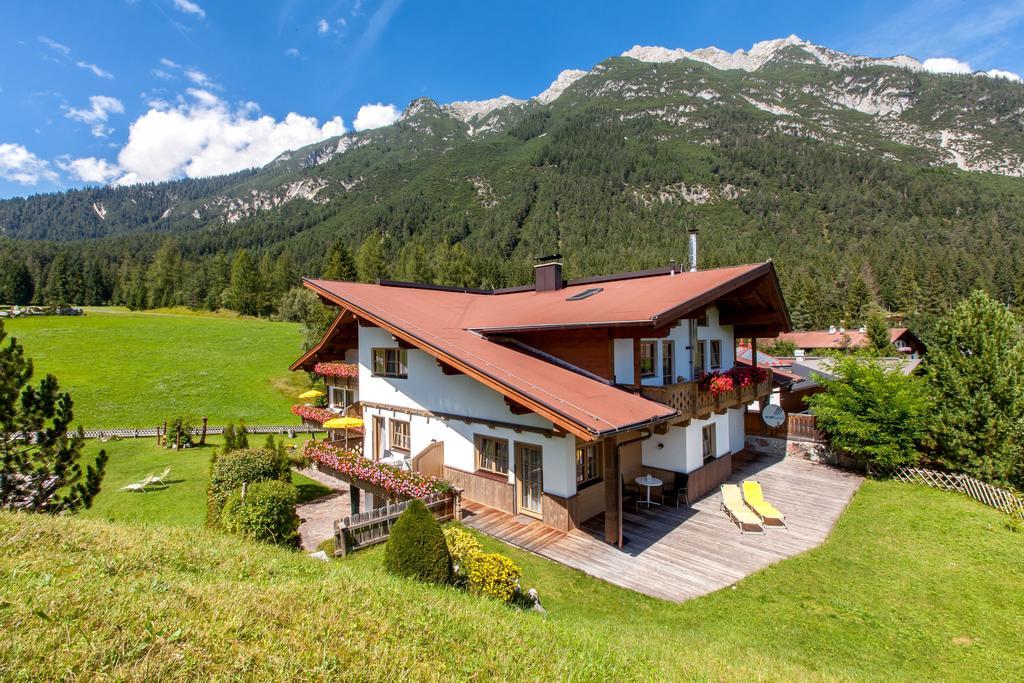 Ferienhaus Kirchplatzl Leutasch Esterno foto