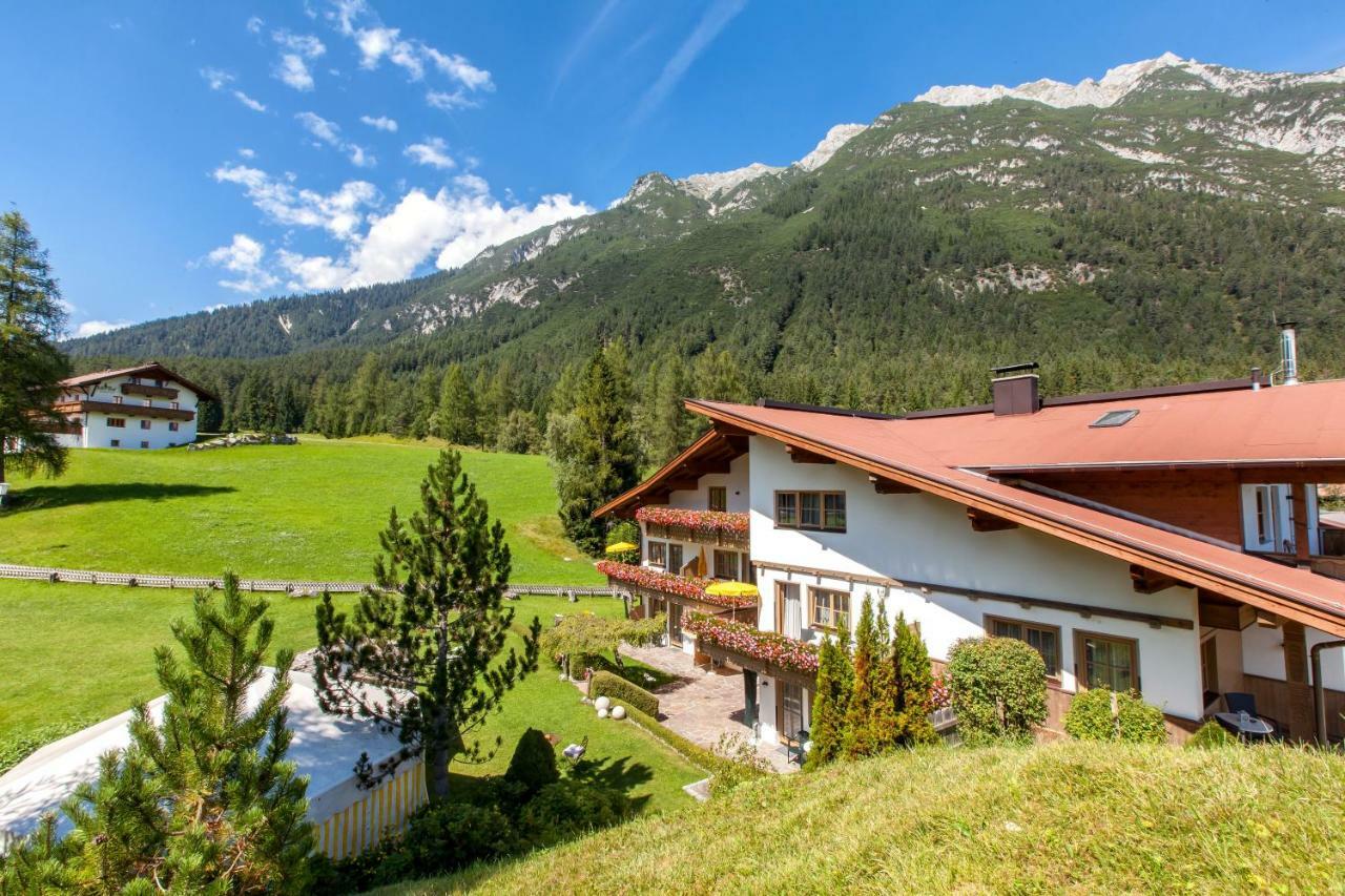 Ferienhaus Kirchplatzl Leutasch Esterno foto